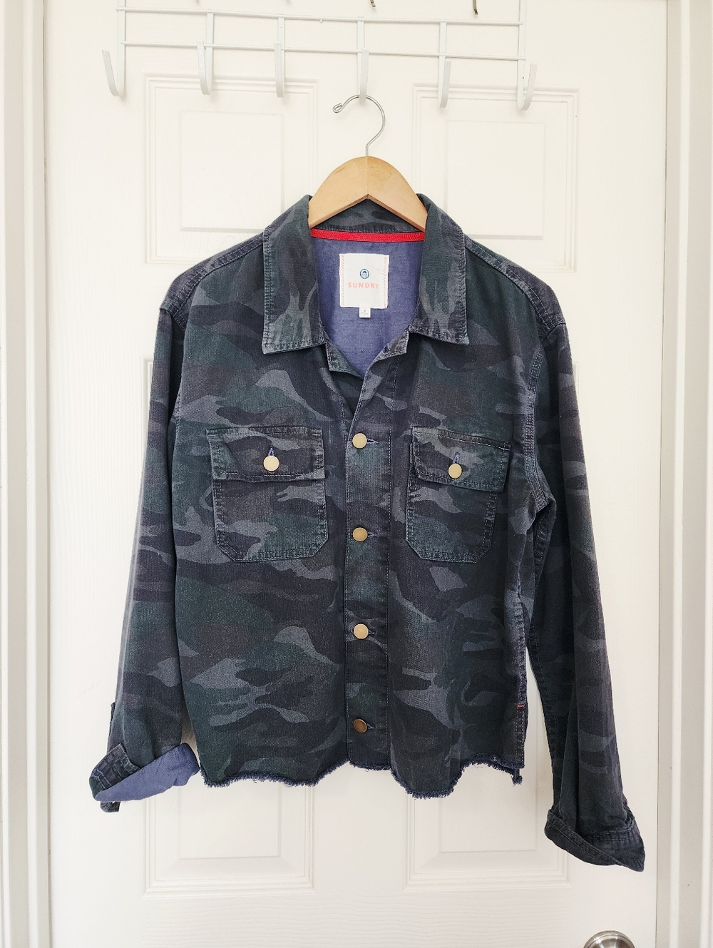 Sundry Camo Button-Front Shirt Jacket in Green and Blue Size 2